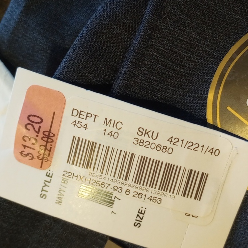 Hollywood (Dillard's) Shorts. NWT - Picture 4 of 7